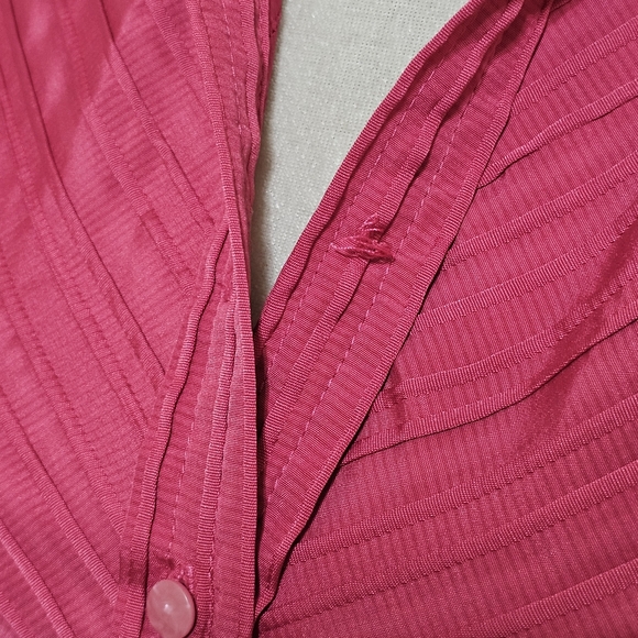 Como petite Fuchsia button down 3/4 sleeve blouse - Picture 7 of 9
